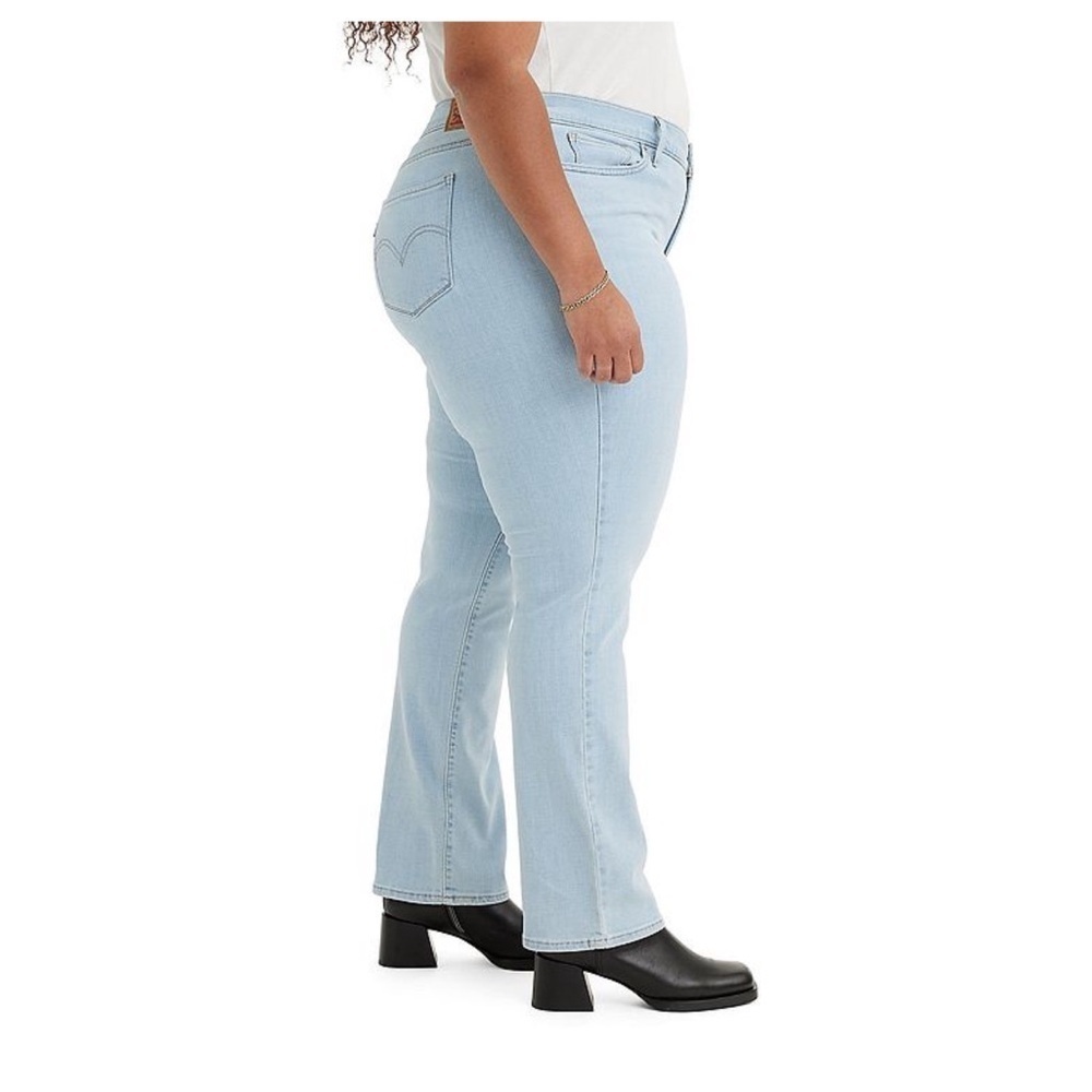 Levi's Blue Straight Leg Jeans Timeless Fit - Picture 2 of 5